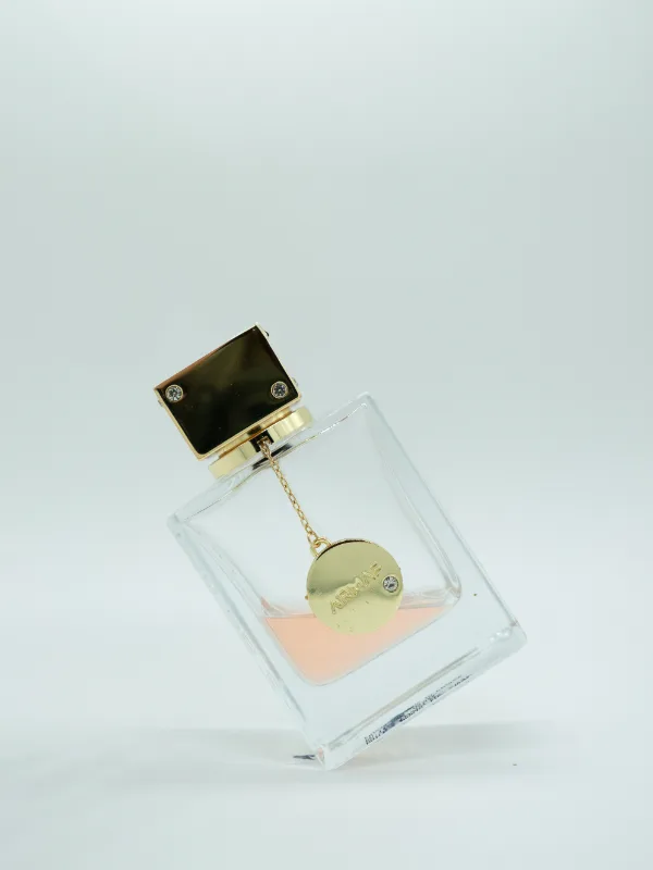 CLUB DE NUIT WOMAN de Armaf — ST Scent & Textures